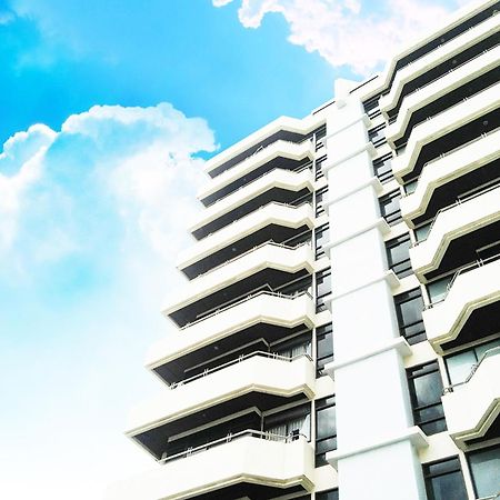 Apartamento Nantiruj Tower - นันทิรุจ ทาวเวอร์ เซอร์วิสอพาร์ทเม้นท์ สุขุมวิท ซอย 8 Bangkok Exterior foto