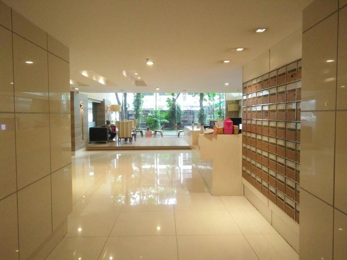 Apartamento Nantiruj Tower - นันทิรุจ ทาวเวอร์ เซอร์วิสอพาร์ทเม้นท์ สุขุมวิท ซอย 8 Bangkok Exterior foto