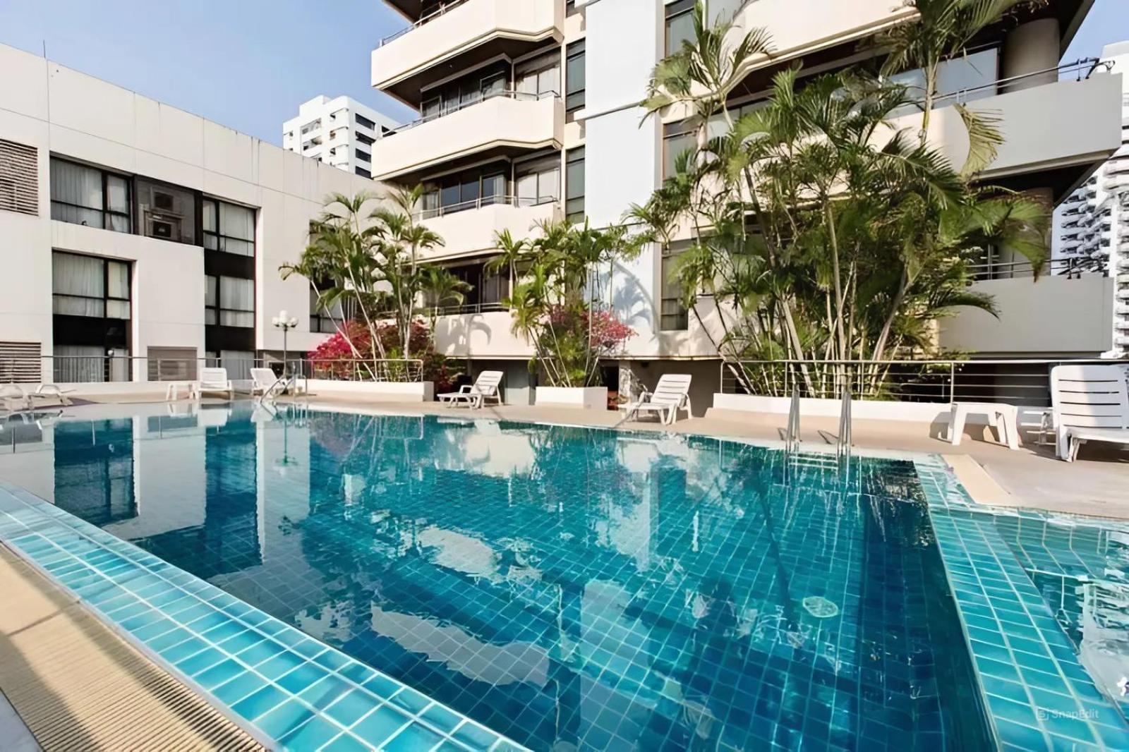 Apartamento Nantiruj Tower - นันทิรุจ ทาวเวอร์ เซอร์วิสอพาร์ทเม้นท์ สุขุมวิท ซอย 8 Bangkok Exterior foto