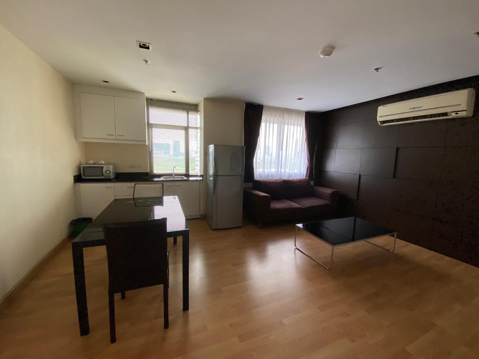 Apartamento Nantiruj Tower - นันทิรุจ ทาวเวอร์ เซอร์วิสอพาร์ทเม้นท์ สุขุมวิท ซอย 8 Bangkok Habitación foto